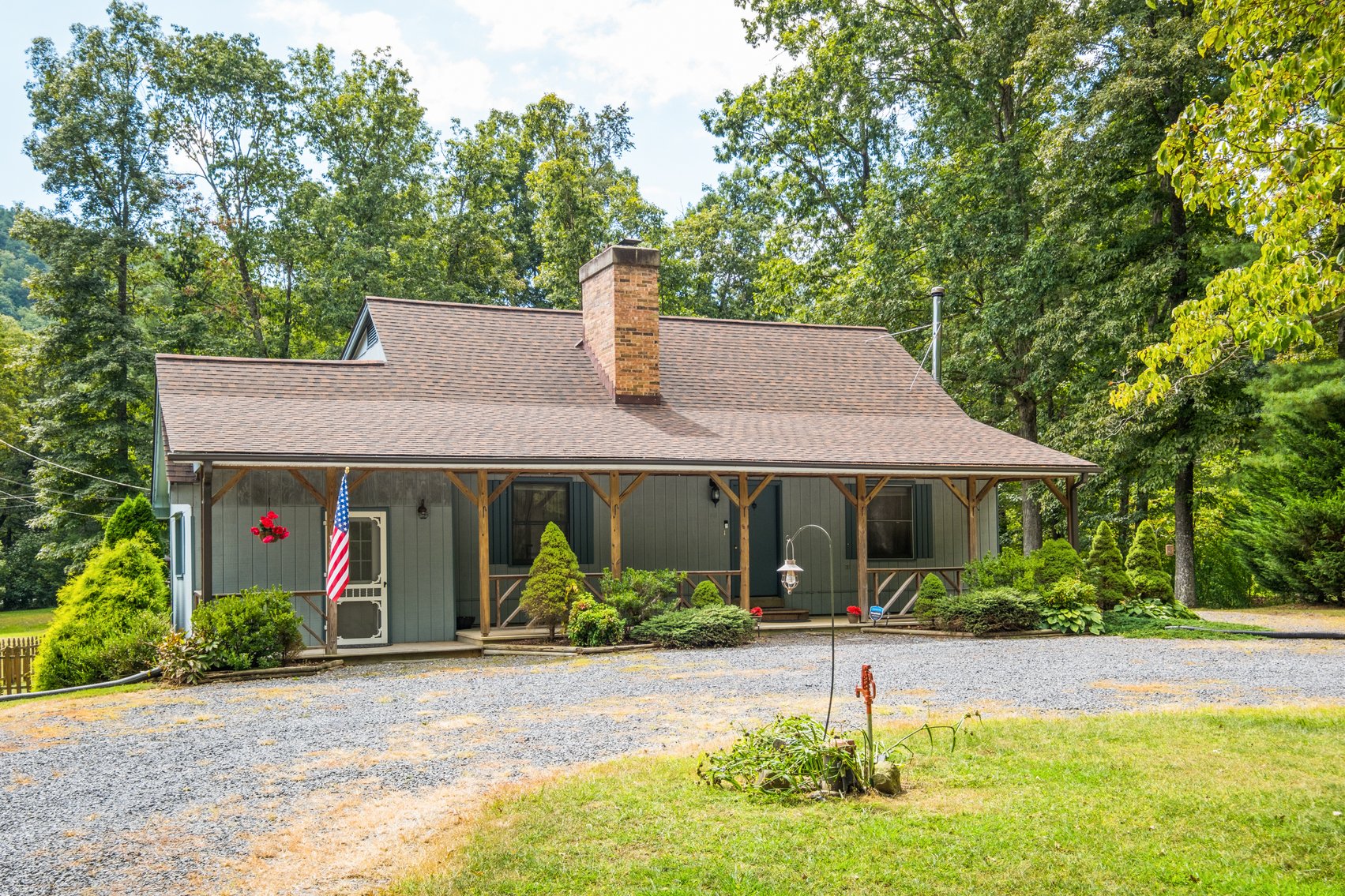 Image for 3 Bed/3 Bath Home Near The Mountains