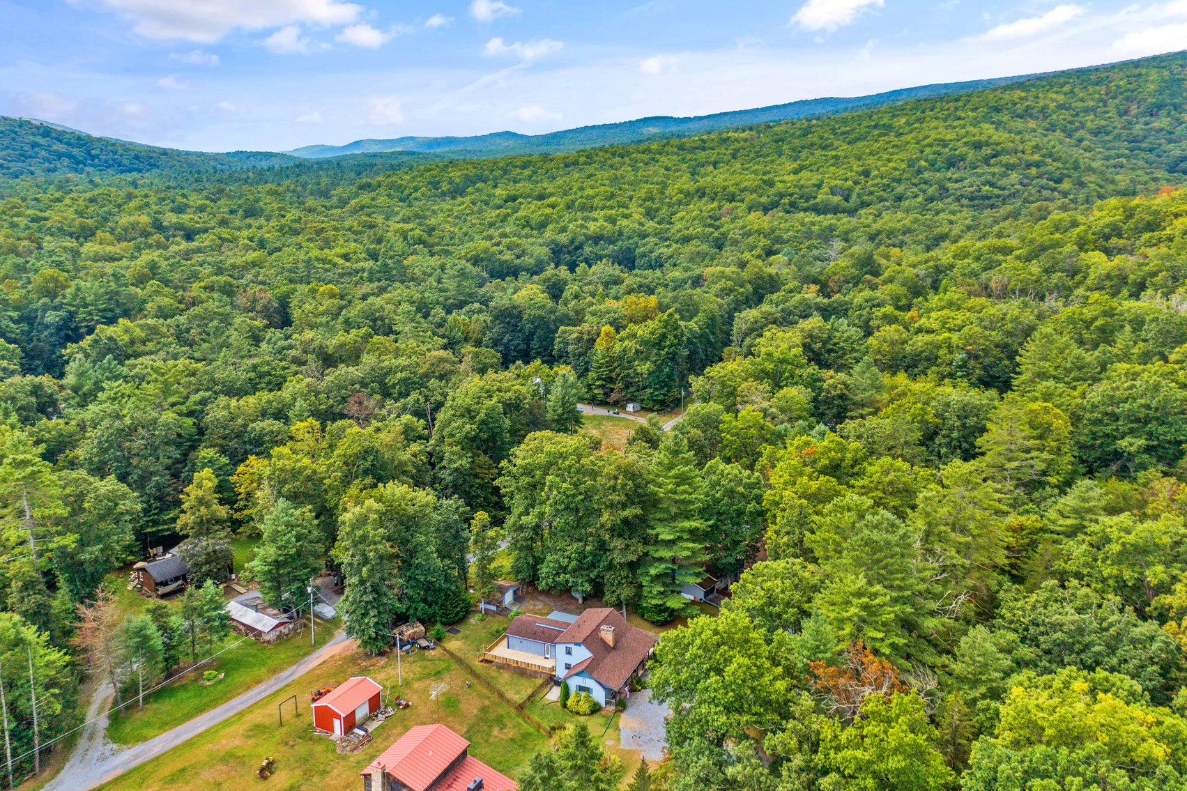 Image for 3 Bed/3 Bath Home Near The Mountains