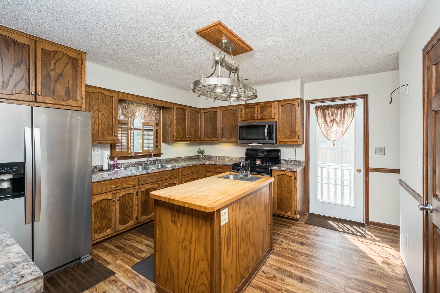 Image for 3 Bed/3 Bath Home Near The Mountains