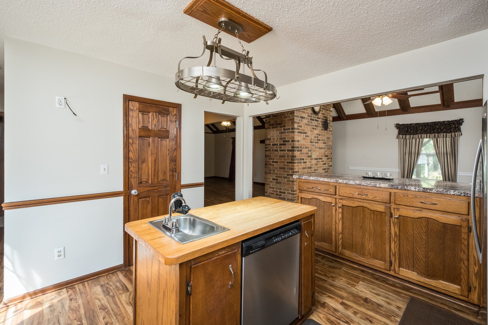 Image for 3 Bed/3 Bath Home Near The Mountains