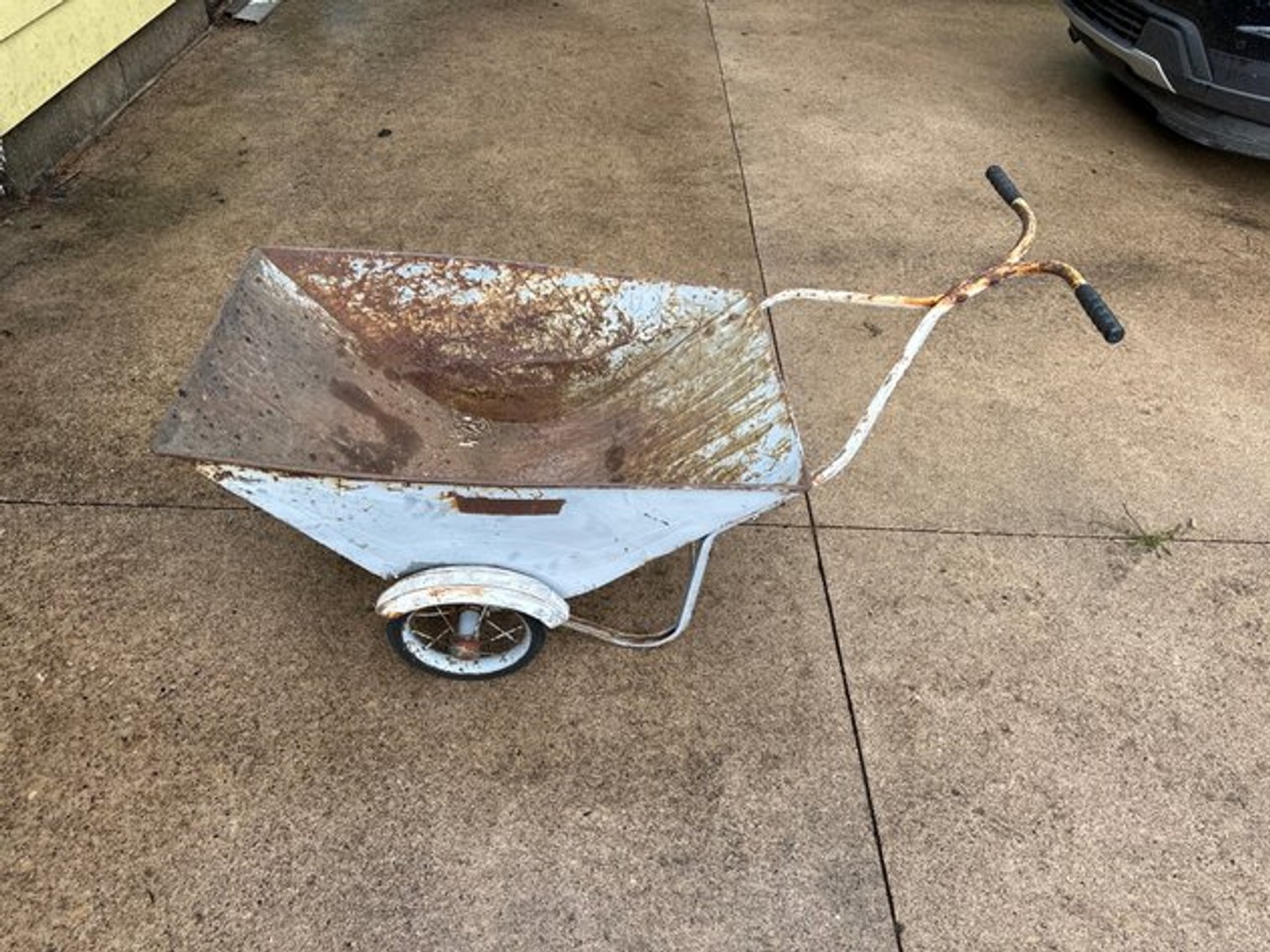 Image for Rustic Drive Auction