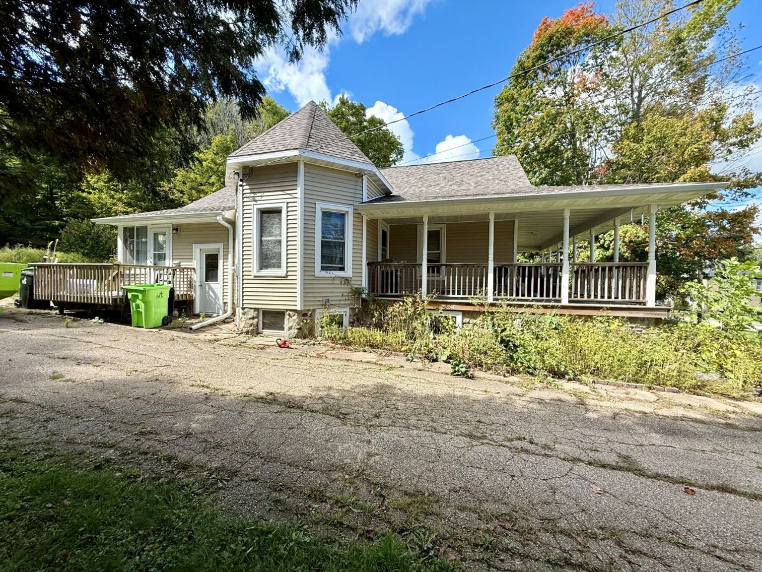 Image for County Rd M Estate Auction