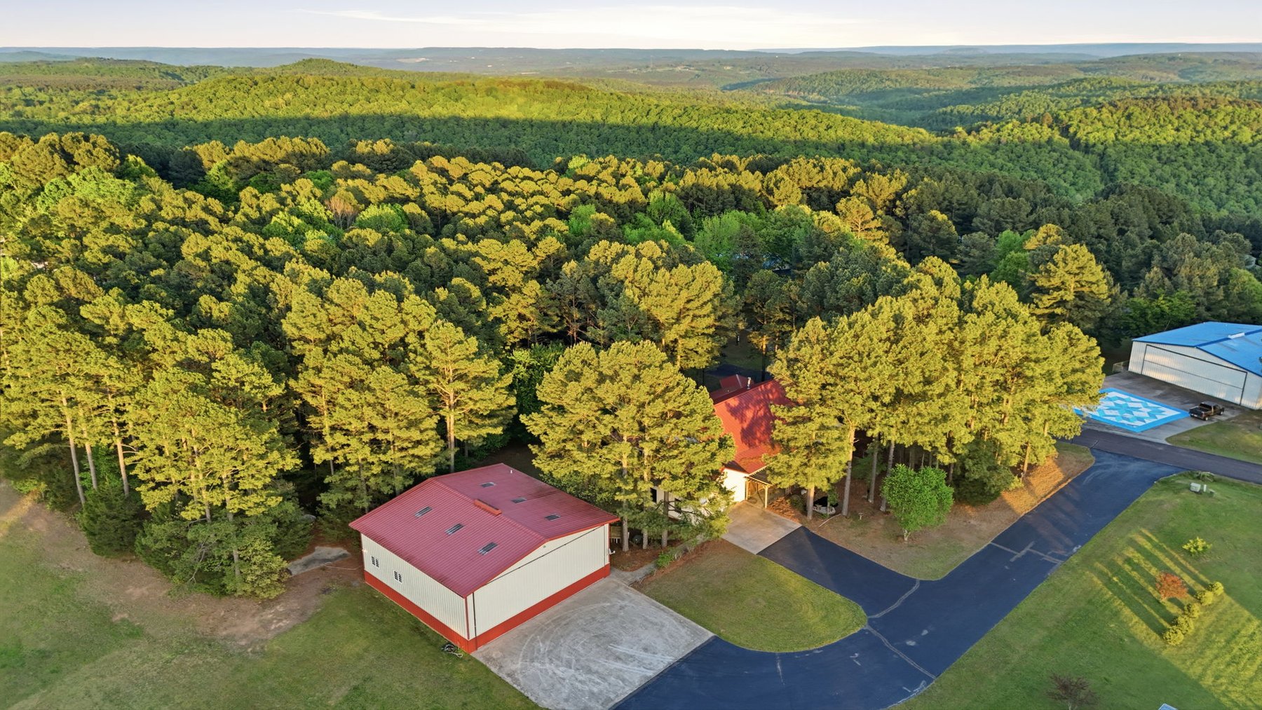 Image for Aviation Home & Hangar – Clinton, Arkansas