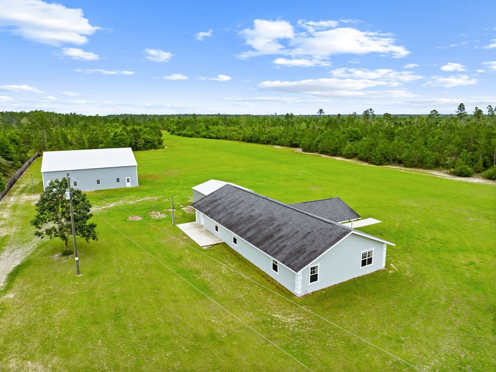 Image for Private Runway with Home & Hangar on 80± acres in Fountain, Florida