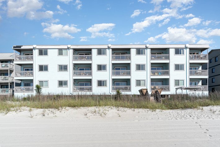 Image for Real Estate Auction - 11 Oceanfront Condo Units Offered in Bulk Purchase