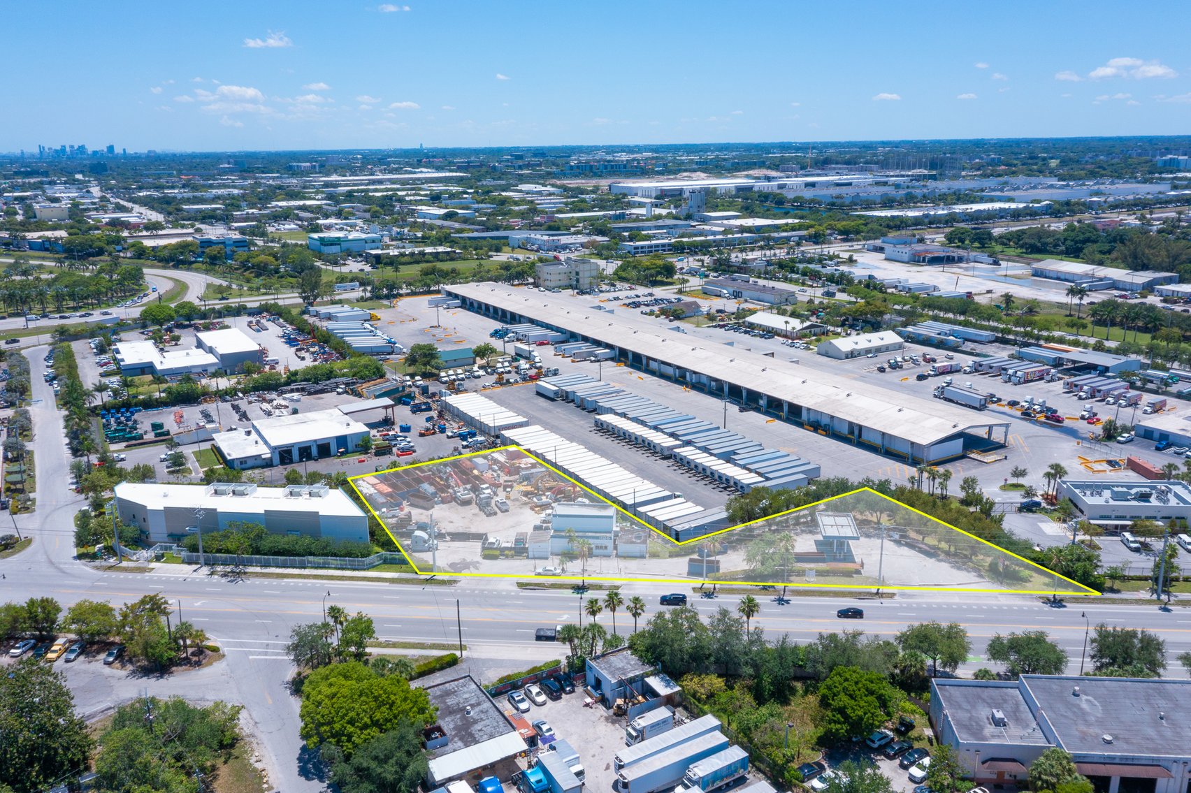 Image for Real Estate Sale - 1.35± Acre Fuel Service Facility with Retail Building and Outdoor Storage