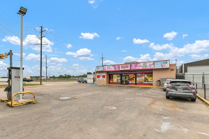 Image for ONLINE AUCTION - NNN Convenience Store Baton Rouge