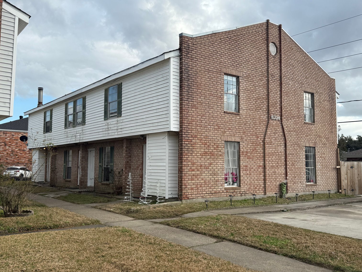 Image for SHORT NOTICE AUCTION-KENNER 4 PLEX-CHATEAU ESTATES NORTH