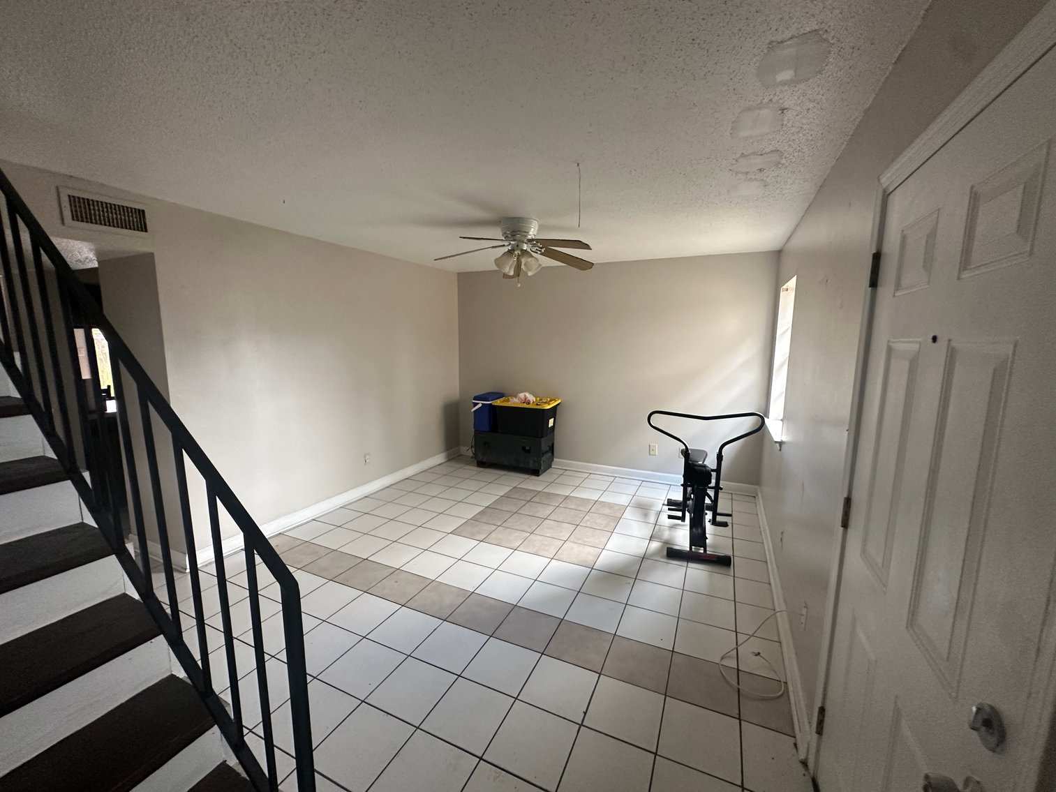 Image for TRI-PLEX KENNER AUCTION GREAT RENTS