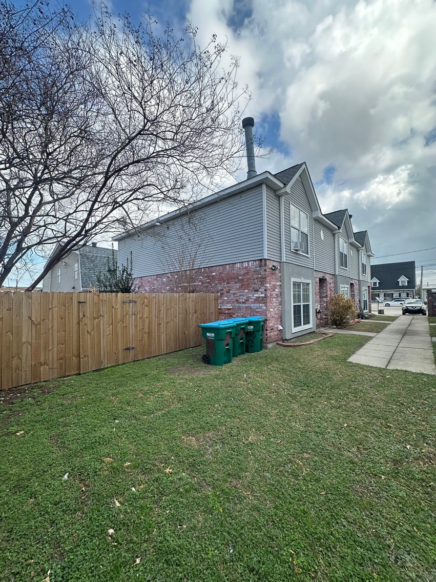 Image for 3-PLEX KENNER ONLINE AUCTION