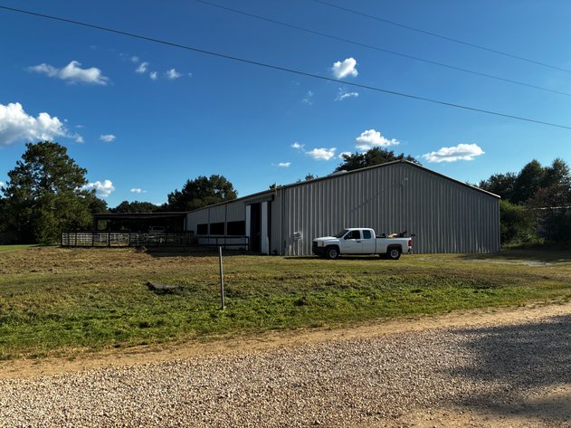 Image for ONLINE AUCTION - FOLSOM THOROUGHBRED TRAINING CENTER (2) BARNS & (2) LAND PARCELS