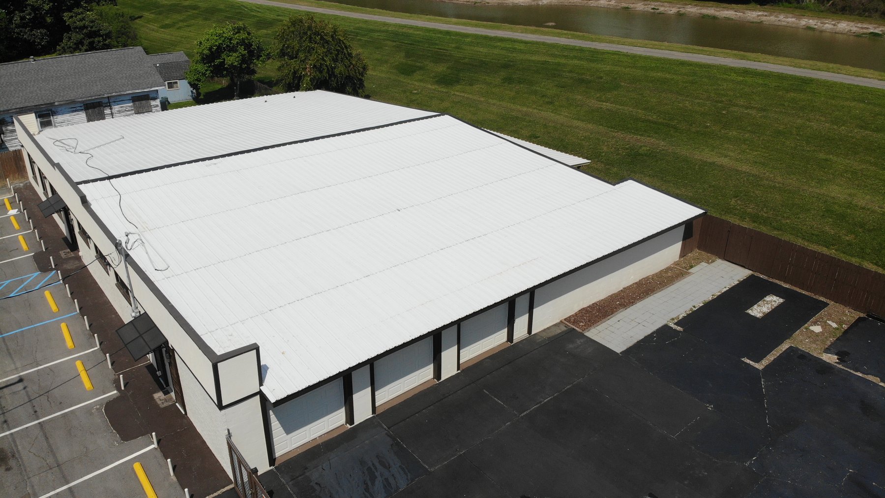 Image for AUCTION CANCELED - River Road Commercial