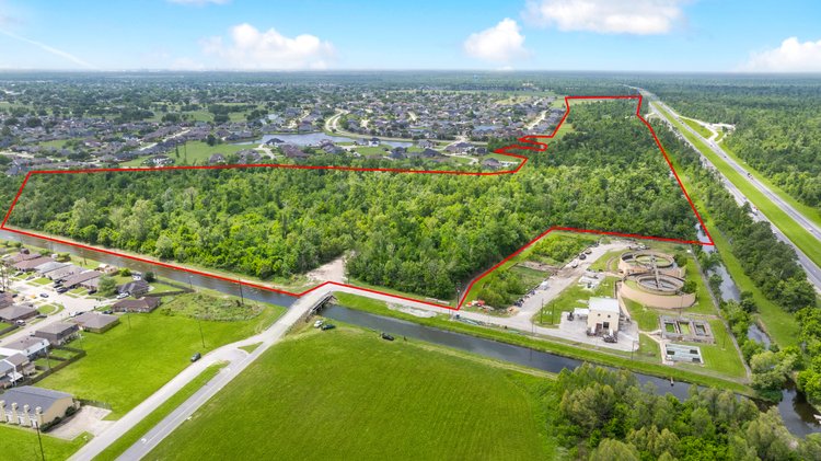 Image for BELLE TERRE #1 of 4     234.1847+/- acres Residential & Commercial - Online Bidding May 14th - 20th