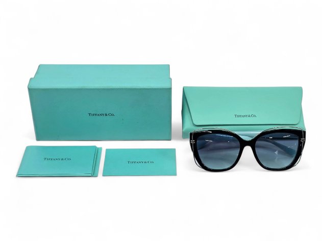 Image for December 2025 Glamorous Gifts Auction