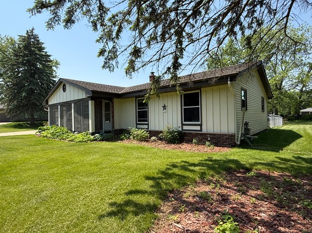 Image for Move-In Ready 3BR/2BA Home in Arrowhead School District – Across from Lake Keesus - Hartland, WI