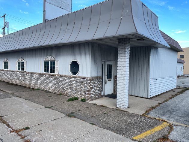Image for Prime Downtown Escanaba Commercial Building With Offices, Storefront & Living Quarters - Escanaba, MI
