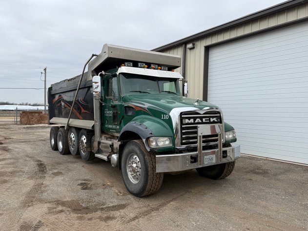 Image for 1 of 2 Roger Bowers & Sons Construction Company Retirement Auction - Excavating Equipment, Trucks, Trailers, & More - Kaukauna, WI