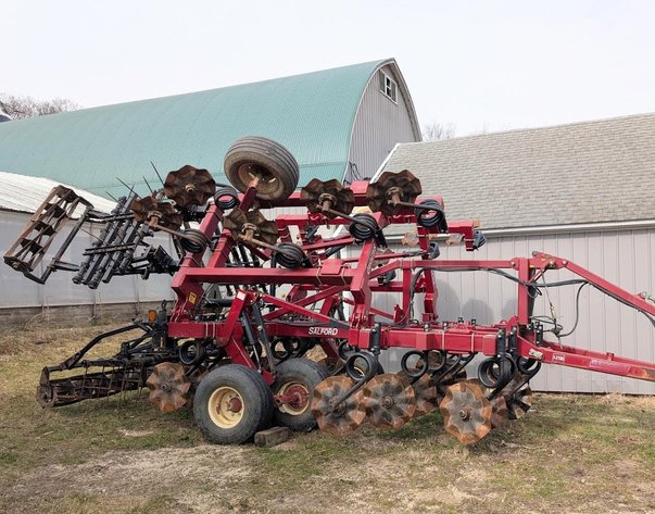 Image for Bichler Auction Services - Feutz Brothers Large Machinery Auction - Farm Machinery, International 9130 Tractor, John Deere 9500 Combine & More - Rubicon, WI