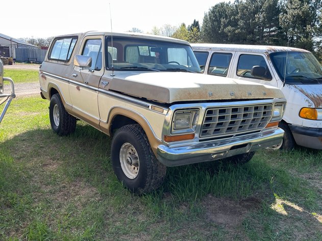 Image for Denker Estate - Vehicles, Recreation, Trailers, Tools and More - North Branch, MN