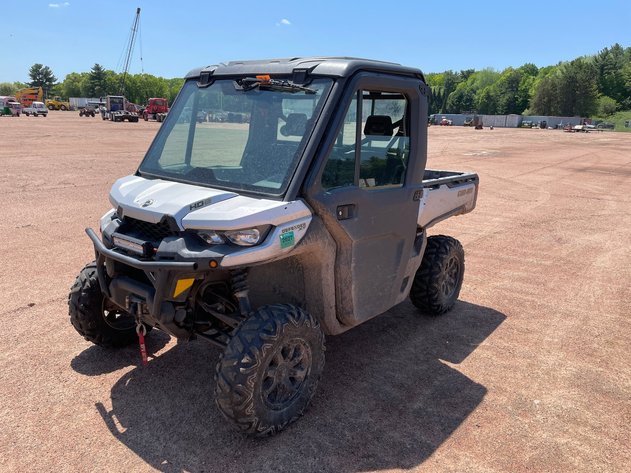 Image for WI Department of Revenue - 2019 Can-Am Defender & Contents - Kronenwetter, WI