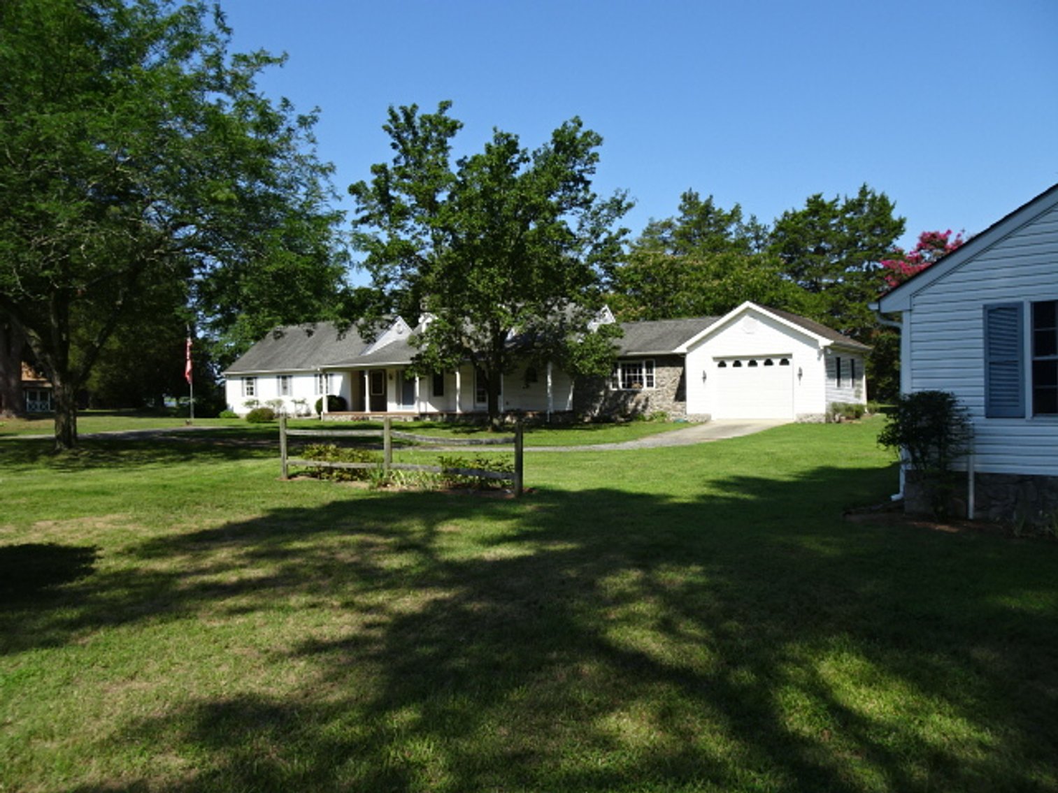 Image for Sep 14, 2024 Estate Auction -Waterfront Real Estate Public Auction