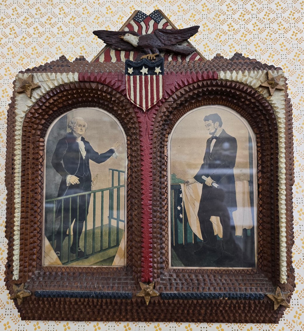 Image for 251211 Antiques, Christmas, Radios, Coins and More!