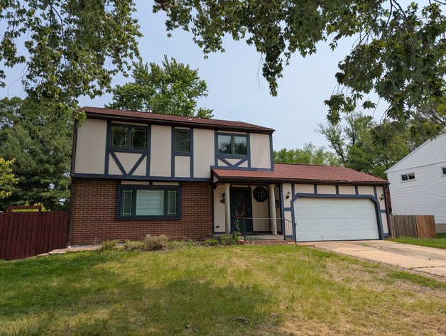 5 BR, 5 BA SINGLE FAMILY HOME/ 1 BLOCK OFF WATERFRONT/ 2 BLOCKS FROM MARINER COVE PARK