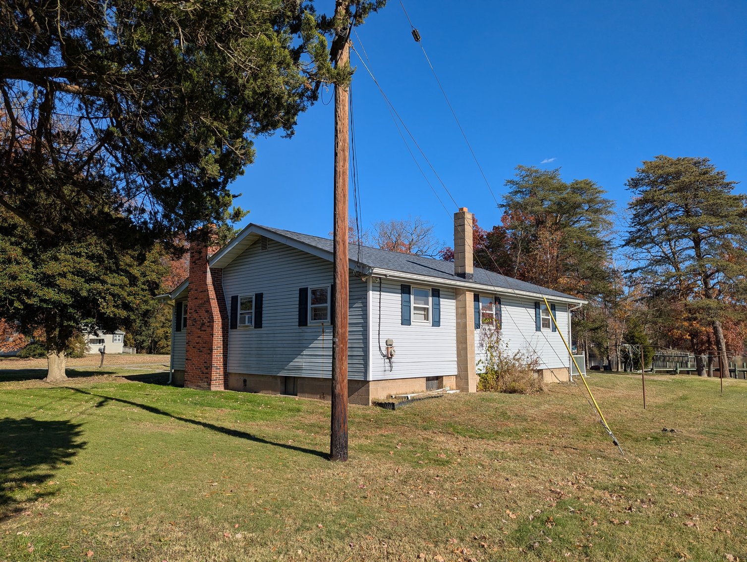Image for 3 ADJOINING WATERFRONT PARCELS ~ 3BR HOME/ 2 PIERS/ 1.59 +/- TOTAL ACRES/ FISHING GEAR, COLLECTIBLES, HOUSEHOLD ITEMS, & TOOLS