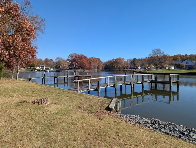 3 ADJOINING WATERFRONT PARCELS ~ 3BR HOME/ 2 PIERS/ 1.59 +/- TOTAL ACRES/ FISHING GEAR, COLLECTIBLES, HOUSEHOLD ITEMS, & TOOLS