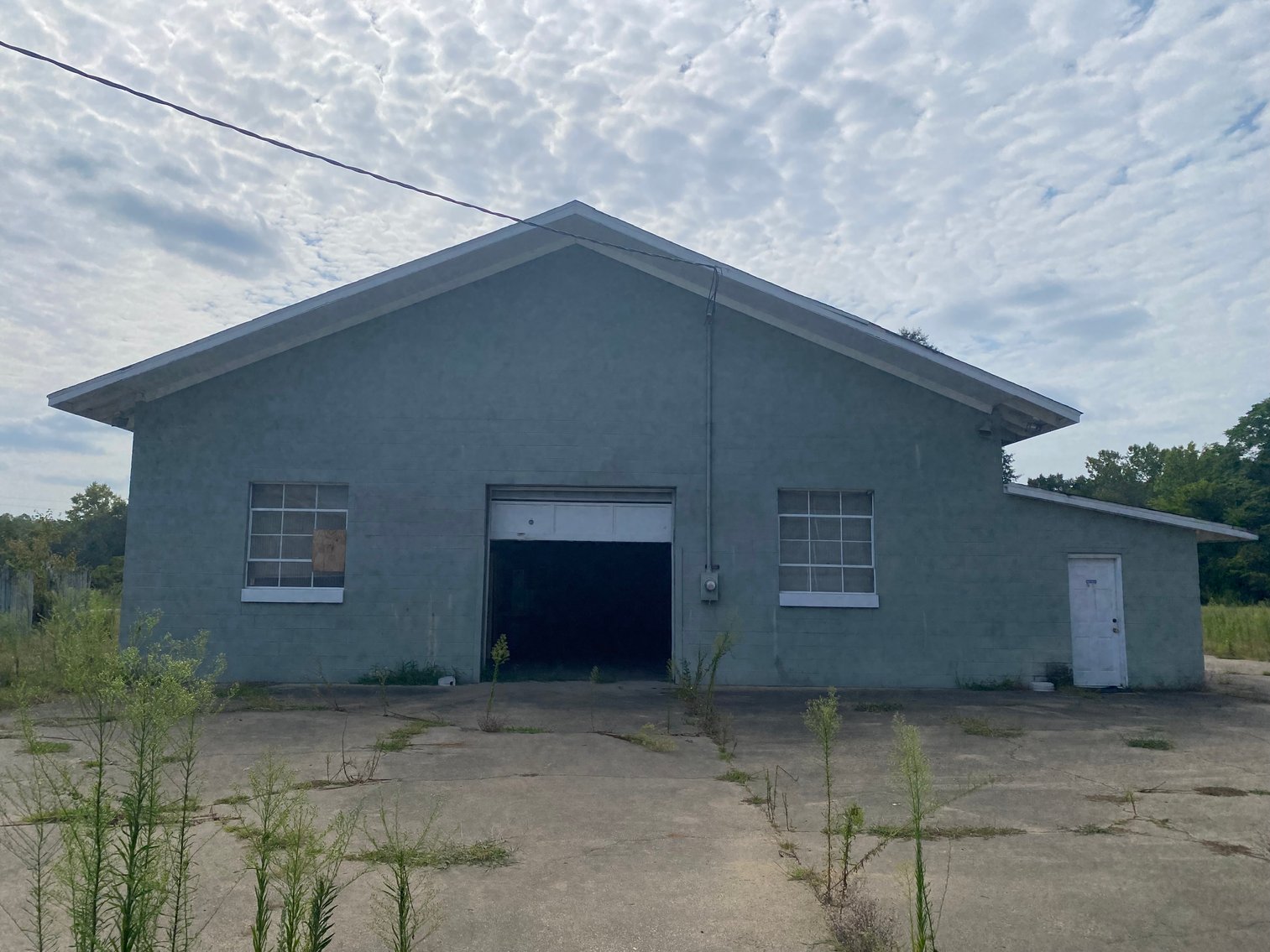 Image for Foreclosure Auction - 8,295 sq ft Industrial Warehouse/Office Flex Property on 5 acres - 16388 Industrial Dr. Milford, VA 22514