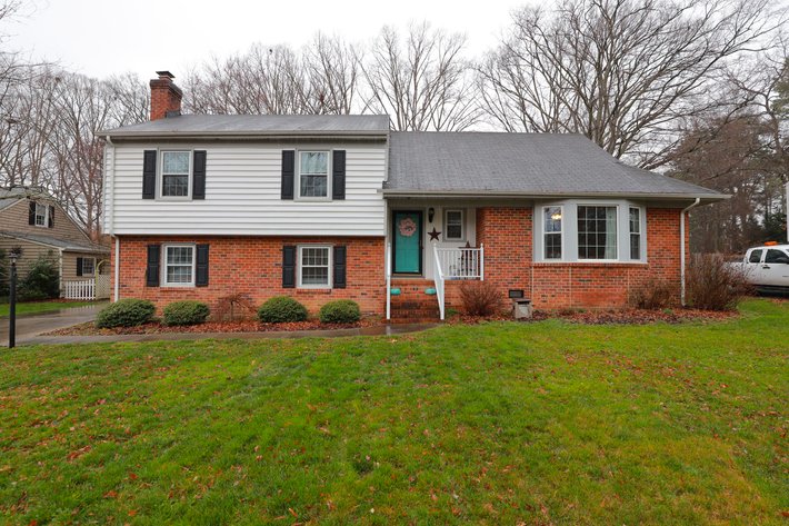 Image for 4 BR/2.5BA Charming Single-Family Home in West End Neighborhood - 2304 Briargrove Ct