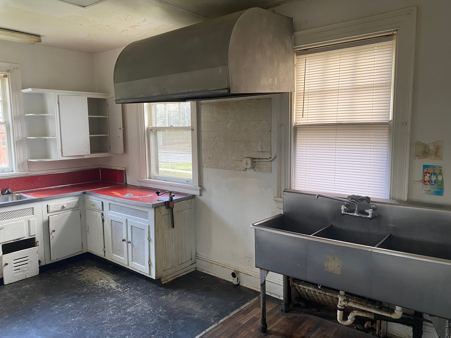 Image for Richmond VA - 2,792 SF Former Nursing Home - Zoned R-48 Multi Family Residential - 3822 Chamberlayne AVE
