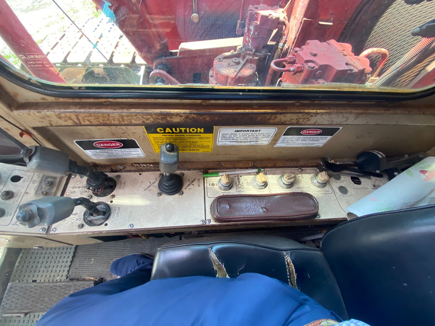 Image for MANITOWOC M80W Crawler Lattice Boom Crane - Norfolk VA