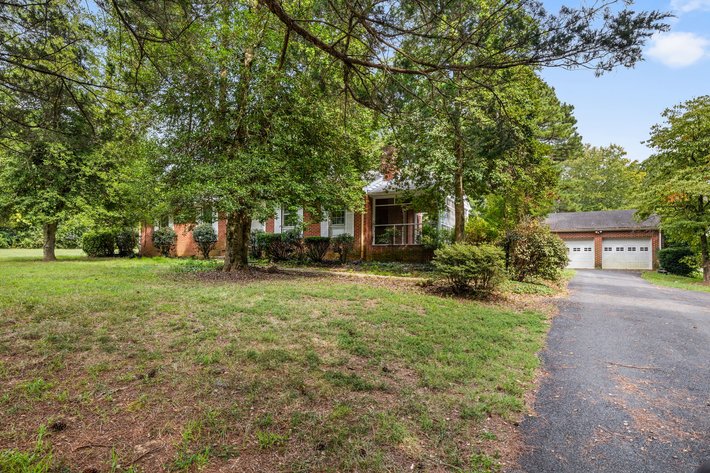 Image for 4 Bed/2.5 Bath Quaint Brick Ranch Minutes Outside of Short Pump - 11992 S Anna Dr