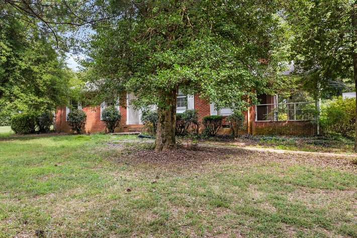 Image for 4 Bed/2.5 Bath Quaint Brick Ranch Minutes Outside of Short Pump - 11992 S Anna Dr