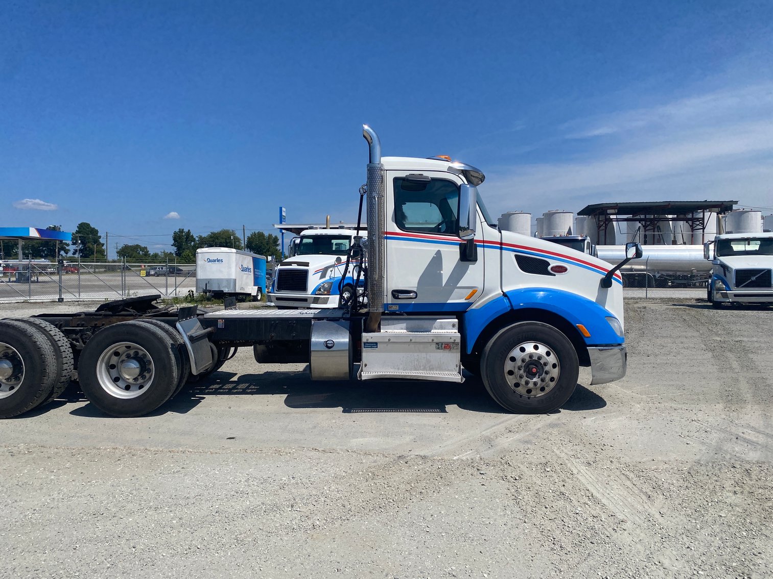 Image for US Bankruptcy Ordered Heavy Truck Auction