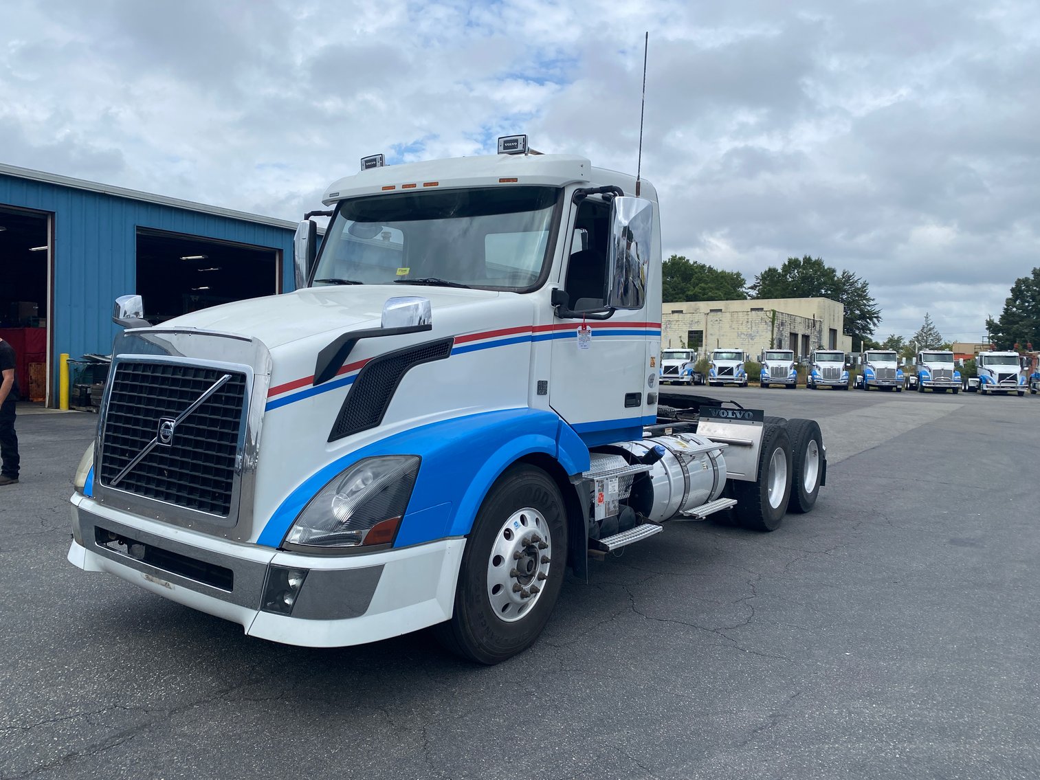 Image for US Bankruptcy Ordered Heavy Truck Auction