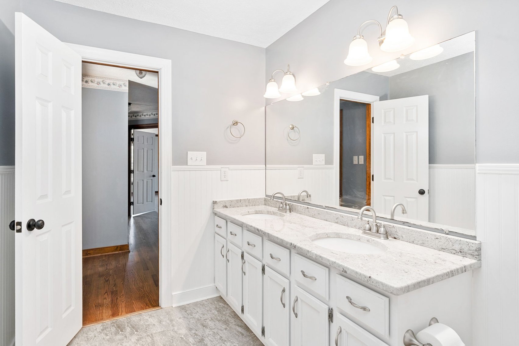 Image for Historic Pine Slash Estate - 10-Acre Colonial with Lake Frontage & Civil War Features - Former Patrick Henry Land!