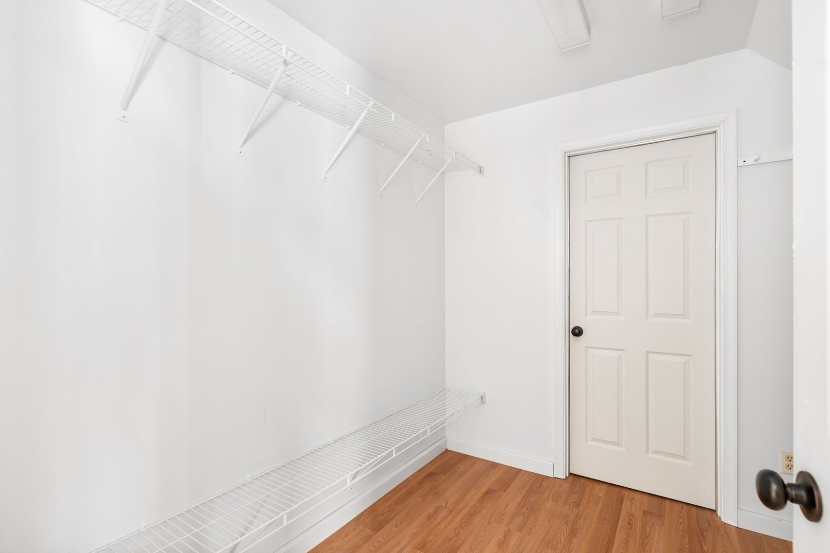 Image for Historic Pine Slash Estate - 10-Acre Colonial with Lake Frontage & Civil War Features - Former Patrick Henry Land!