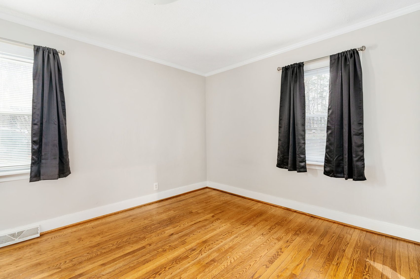 Image for Beverly Hills Charm: Stunning Cape Cod with Modern Updates - 1117 Beverly Dr. Henrico VA 23229