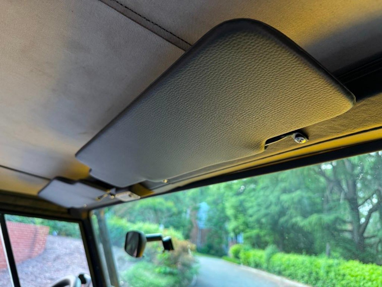 Image for 1994 Land Rover Defender 90 NAS