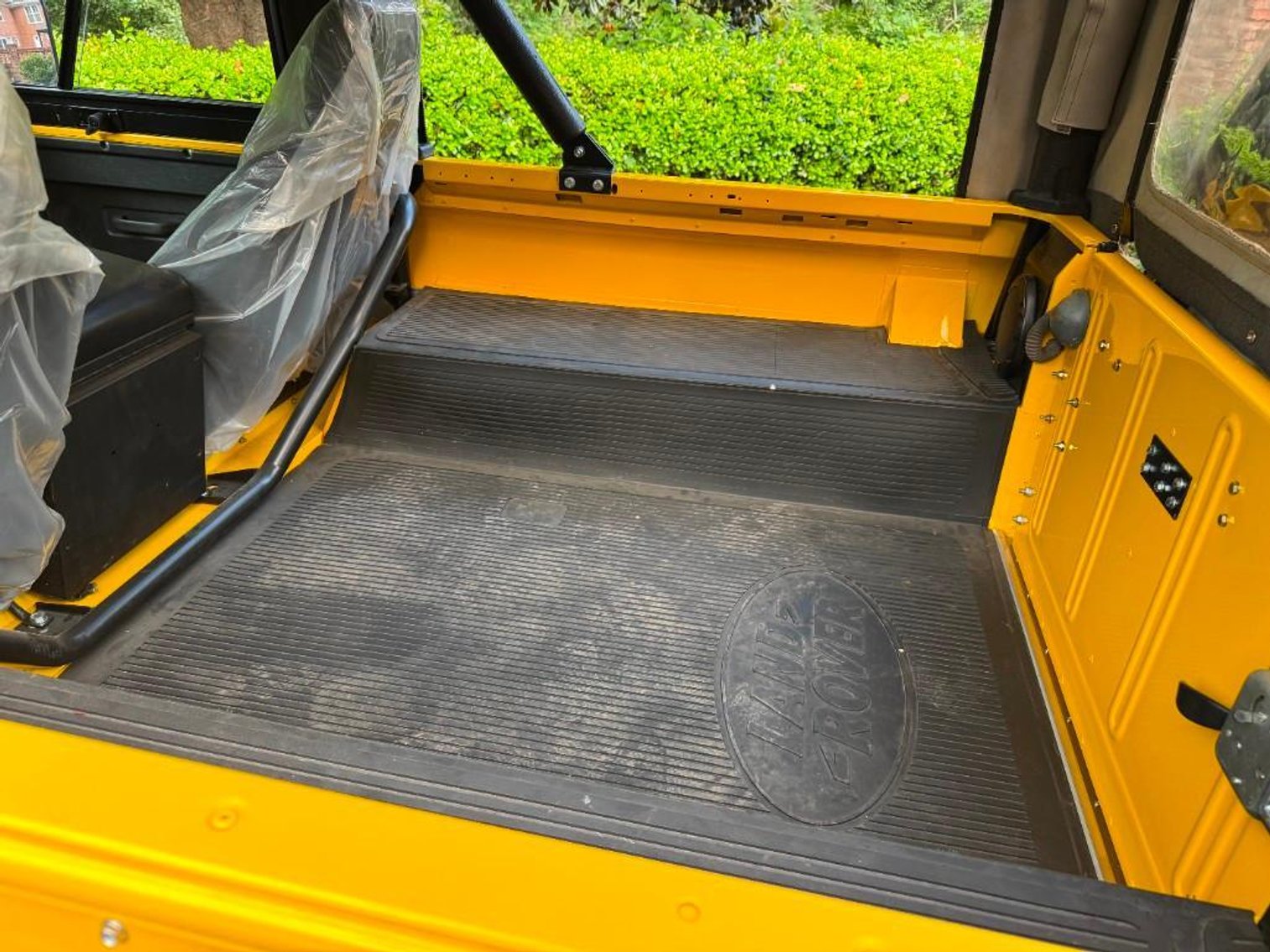 Image for 1994 Land Rover Defender 90 NAS