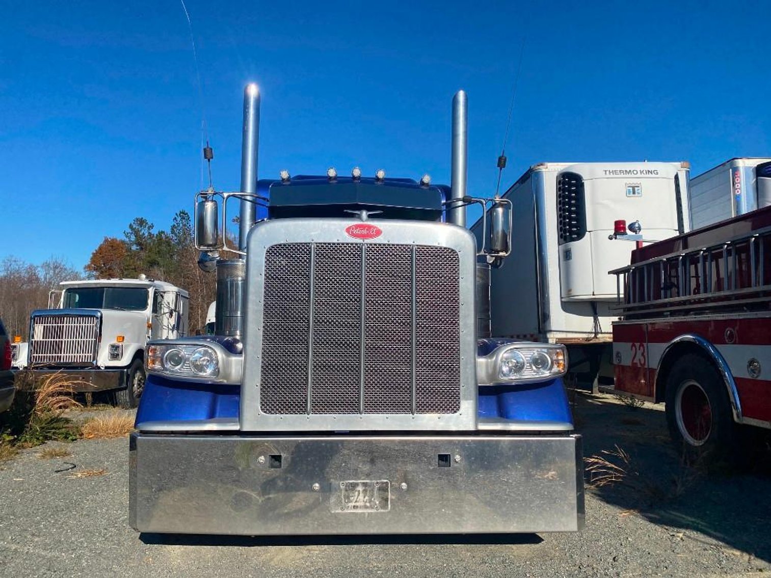 Image for Bankruptcy Court Ordered: 2022 Peterbilt 389 Sleeper Cab Road Tractor