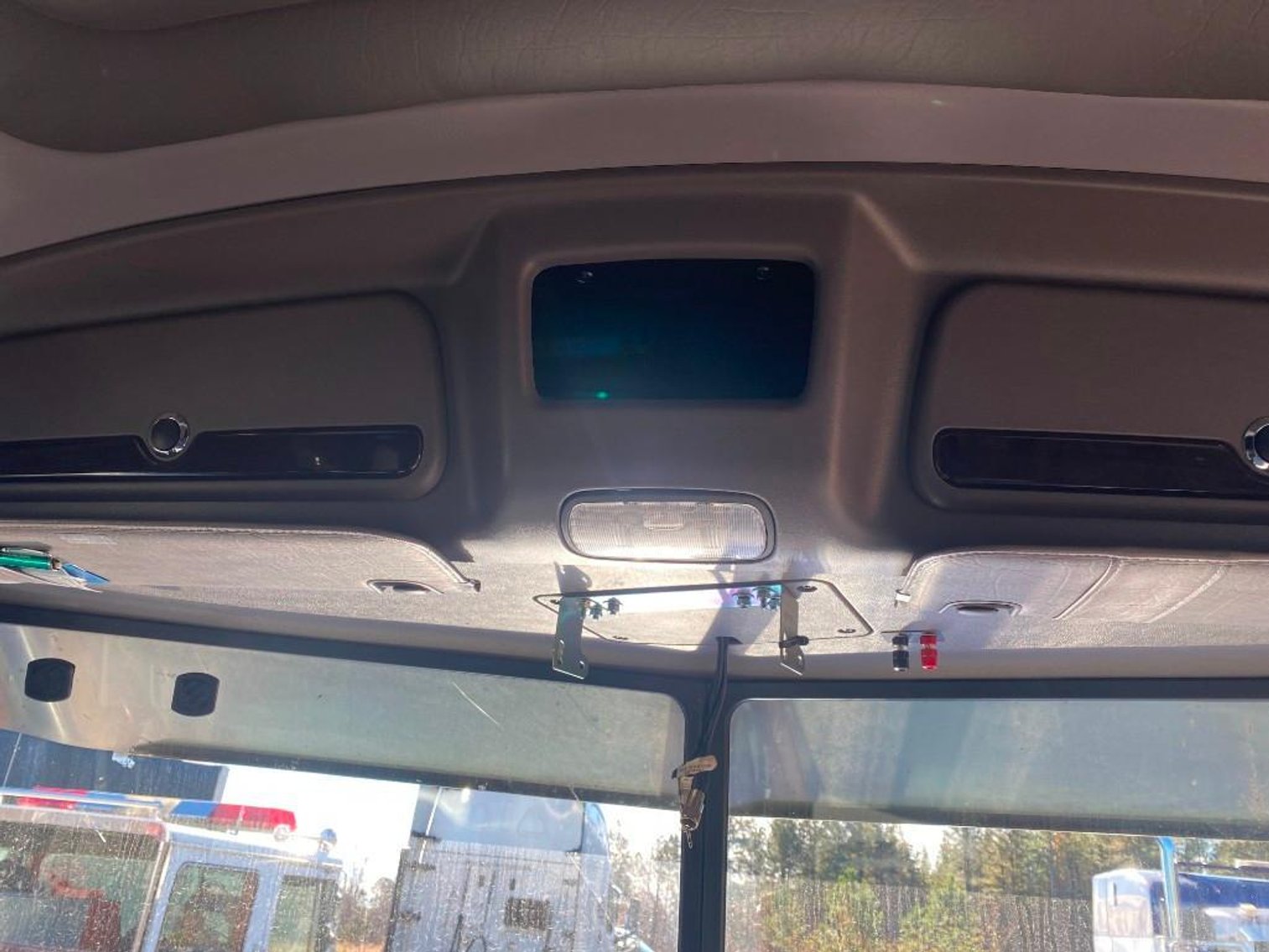 Image for Bankruptcy Court Ordered: 2022 Peterbilt 389 Sleeper Cab Road Tractor