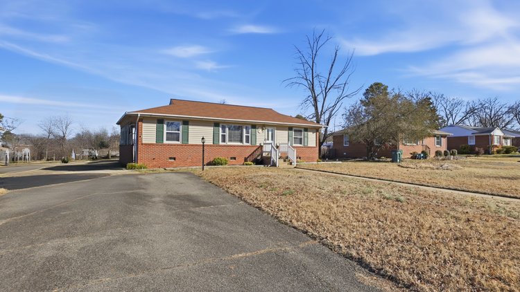 Image for Finance Friendly Auction: Exceptional Move-In Ready Brick Ranch with Workshop