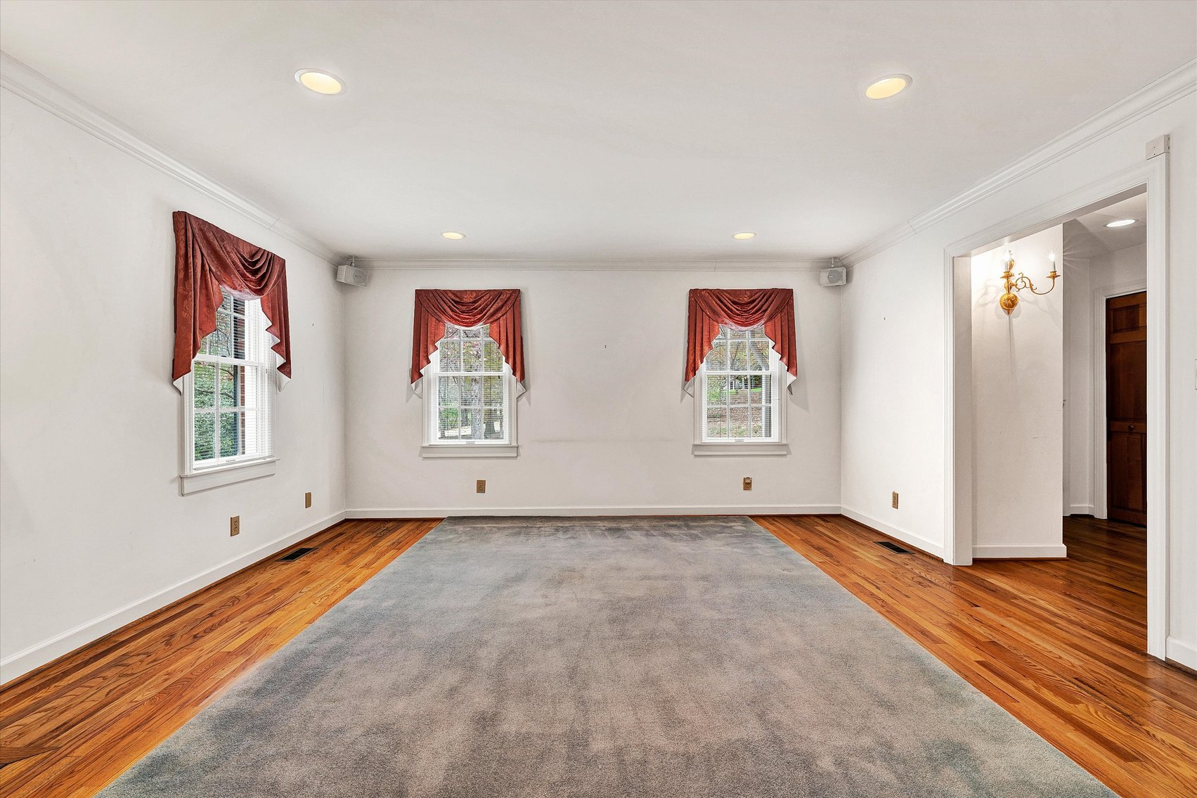 Image for Beautiful Troutville home with Colonial Williamsburg flair