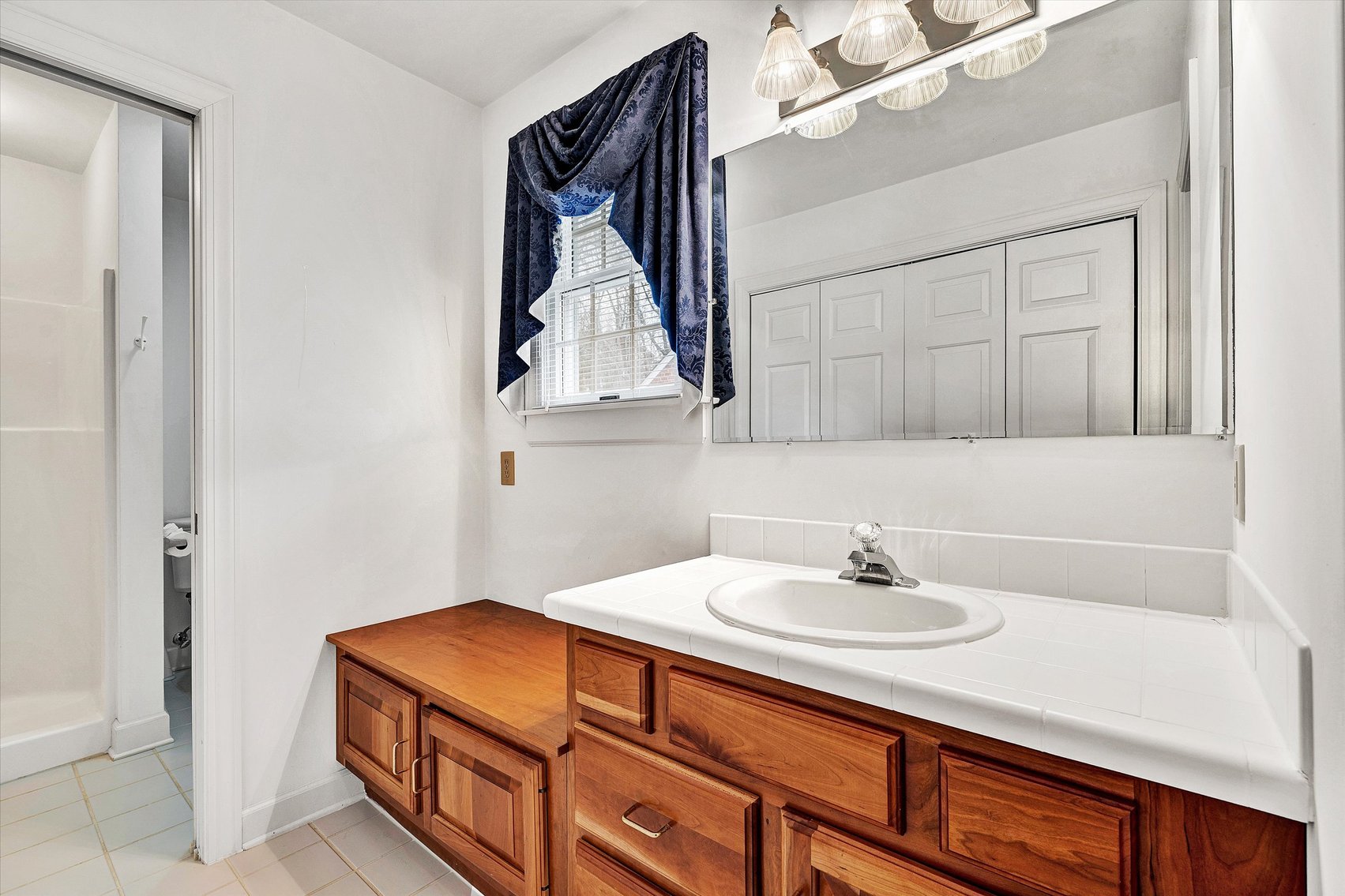 Image for Beautiful Troutville home with Colonial Williamsburg flair