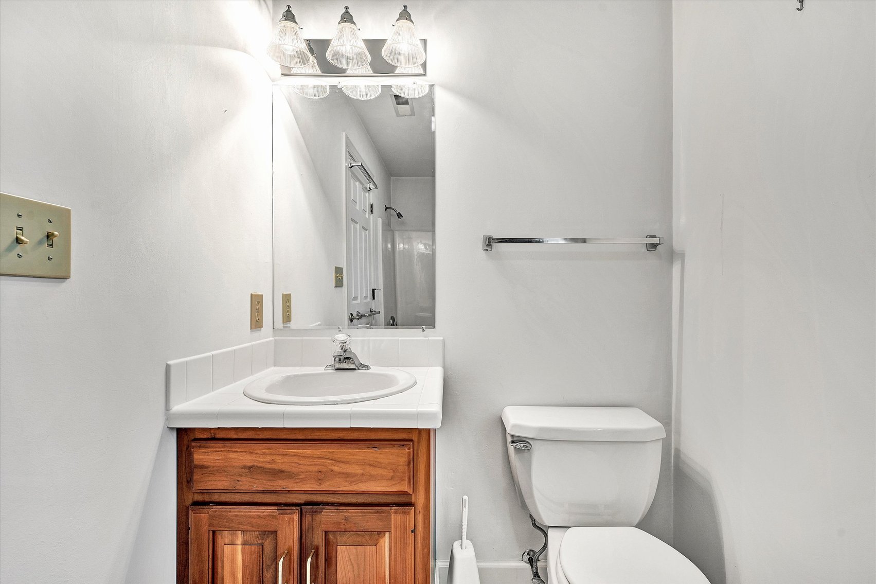 Image for Beautiful Troutville home with Colonial Williamsburg flair