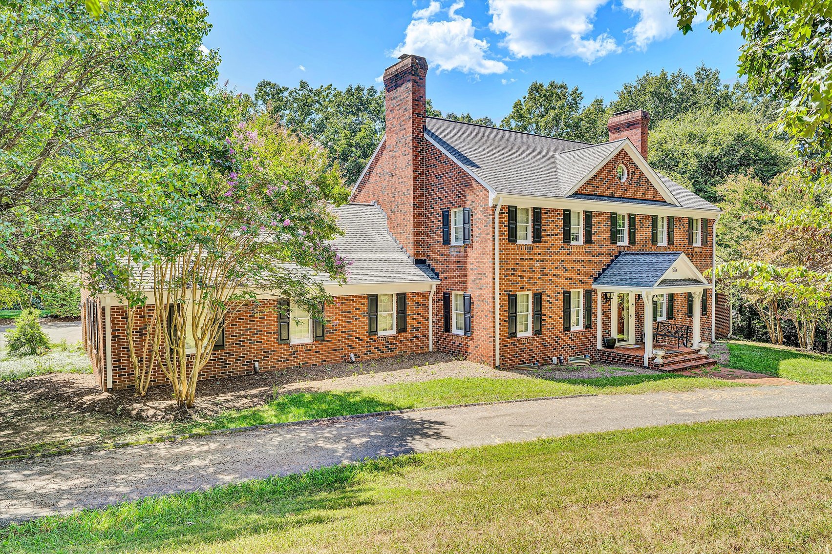 Image for Beautiful Troutville home with Colonial Williamsburg flair