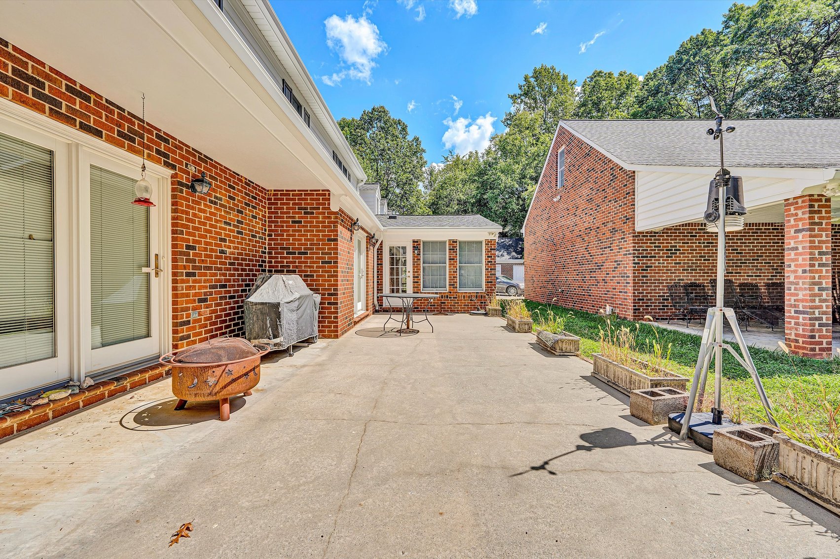 Image for Beautiful Troutville home with Colonial Williamsburg flair